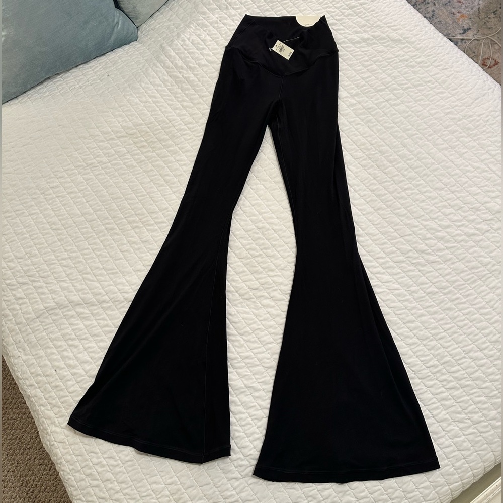 Flare Aerie crossed leggins NWT
